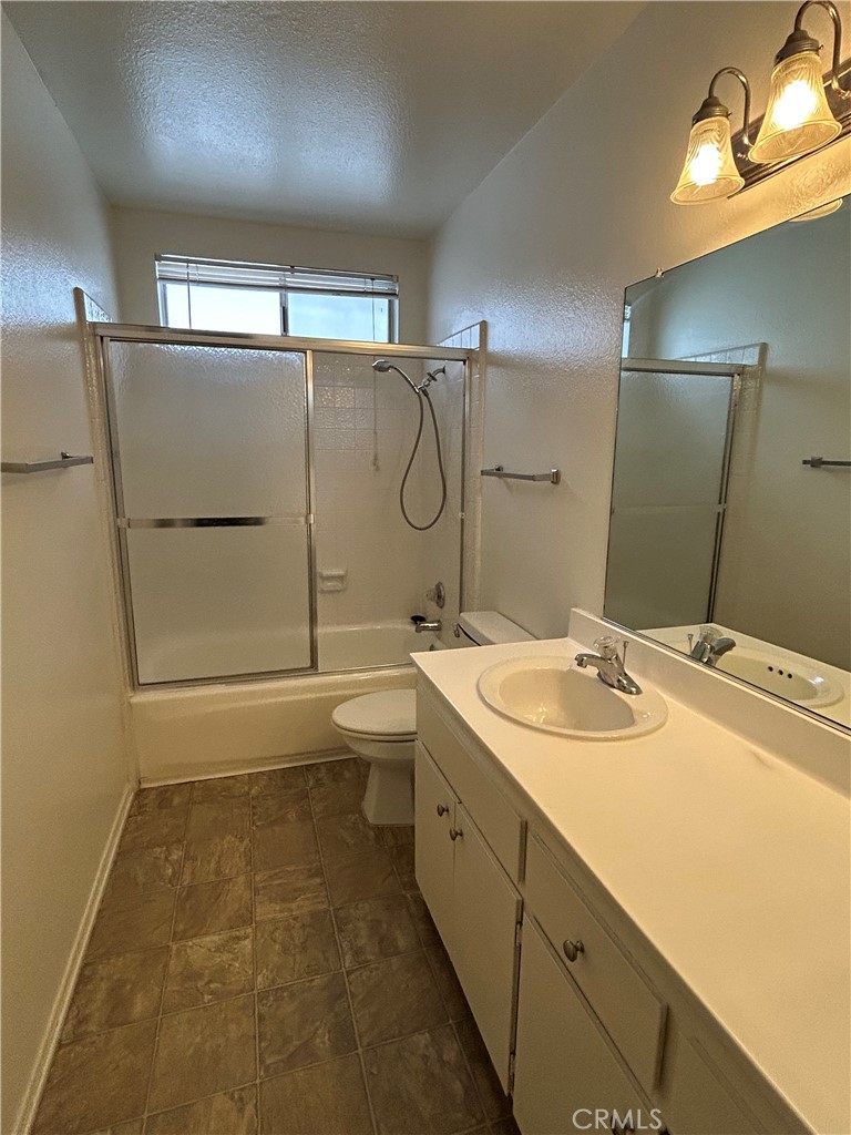 106 E Avenida San Gabriel Property Photo 25