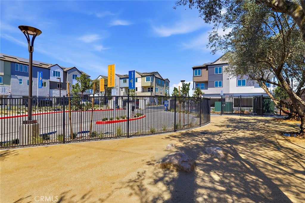 1425 E Via Acero Property Photo 11