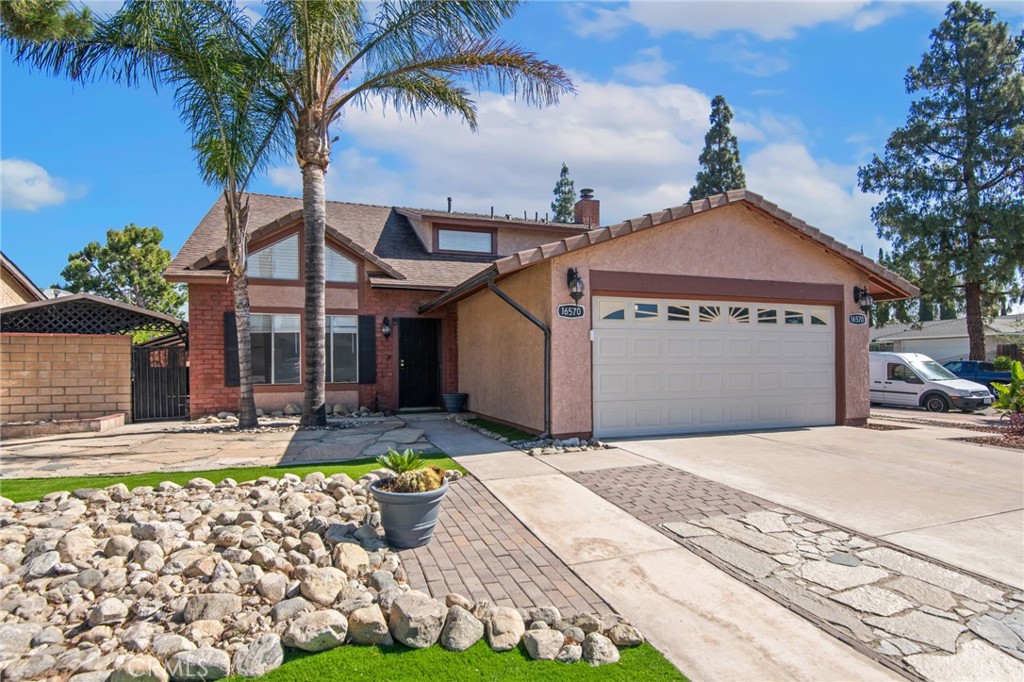 16570 Fairfax Drive Property Photo 3