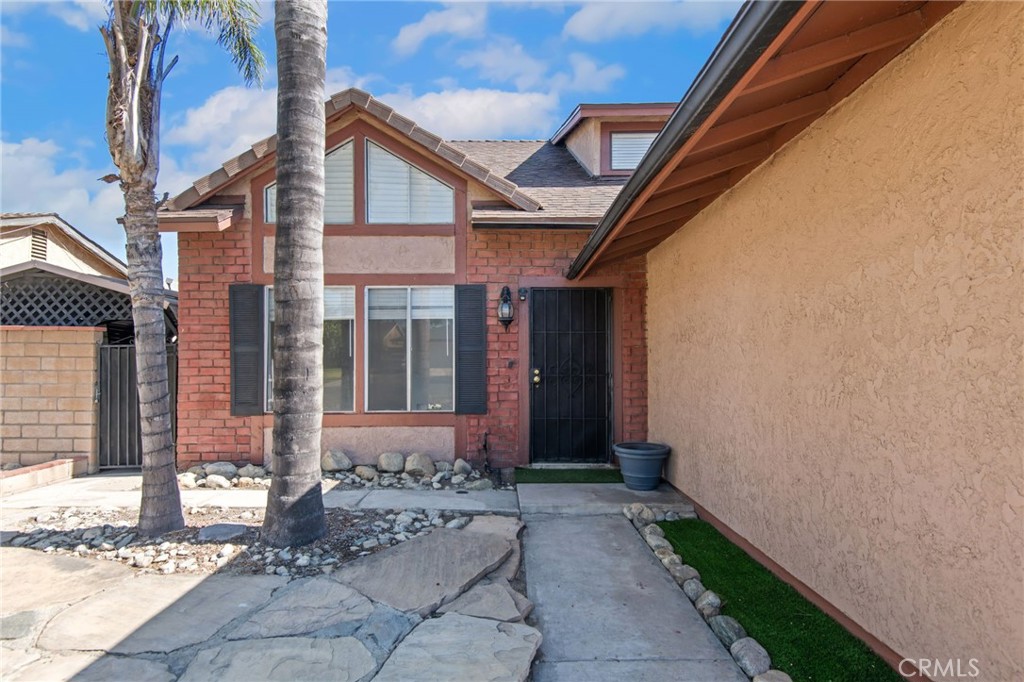 16570 Fairfax Drive Property Photo 4