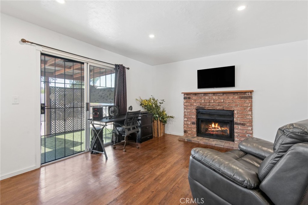 16570 Fairfax Drive Property Photo 9