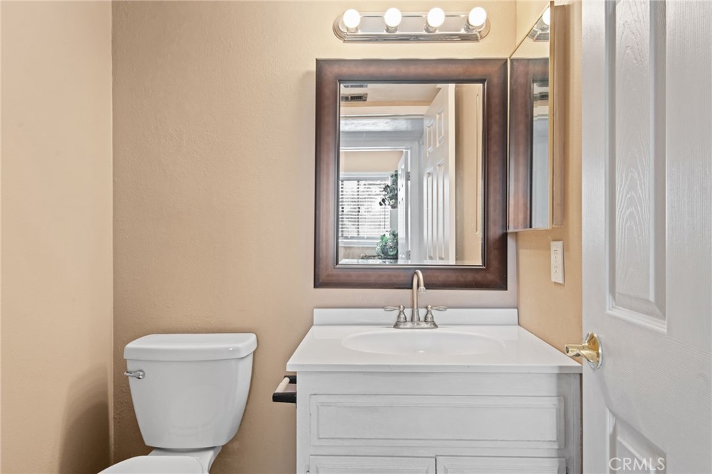 16570 Fairfax Drive Property Photo 17