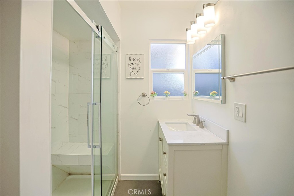 504 N 1st St Property Photo 30