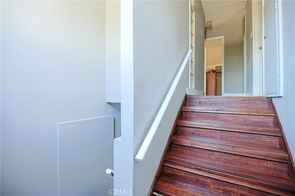 504 N 1st St Property Photo 34