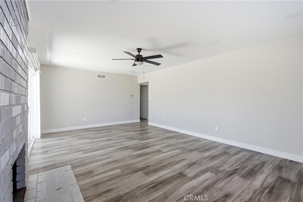 2964 Redwood Property Photo 12