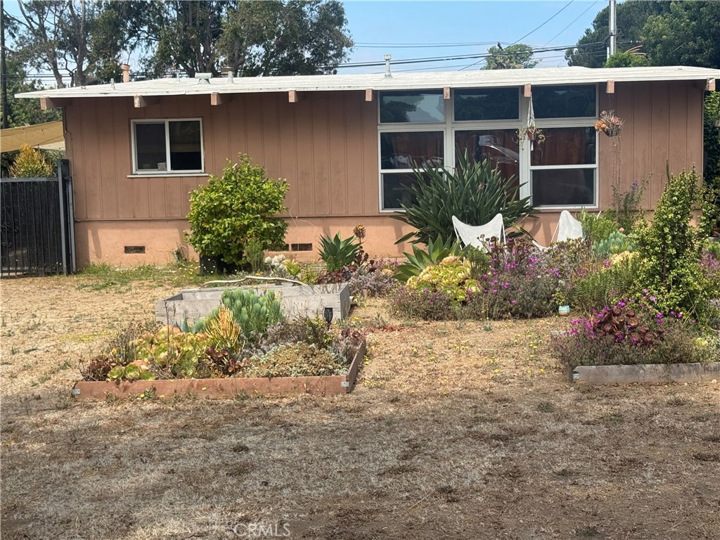 8519 Barnsley Property Photo 1