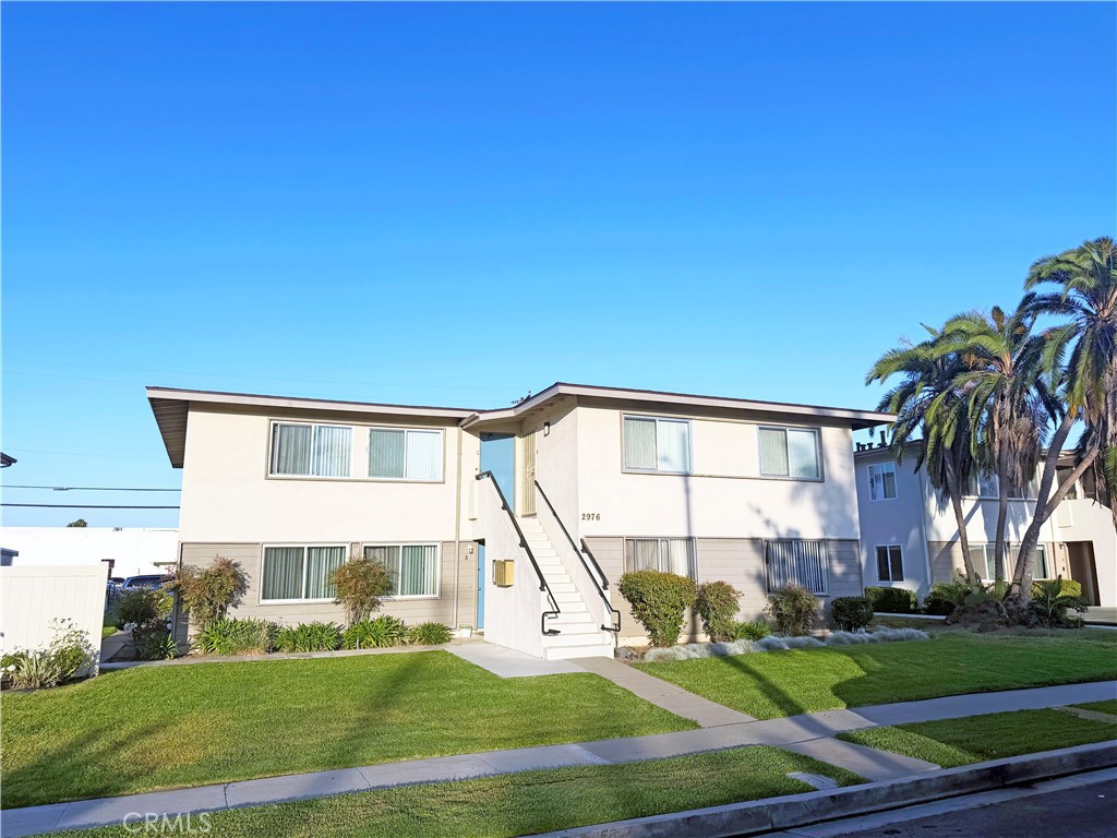 2976 Royal Palm Property Photo 2