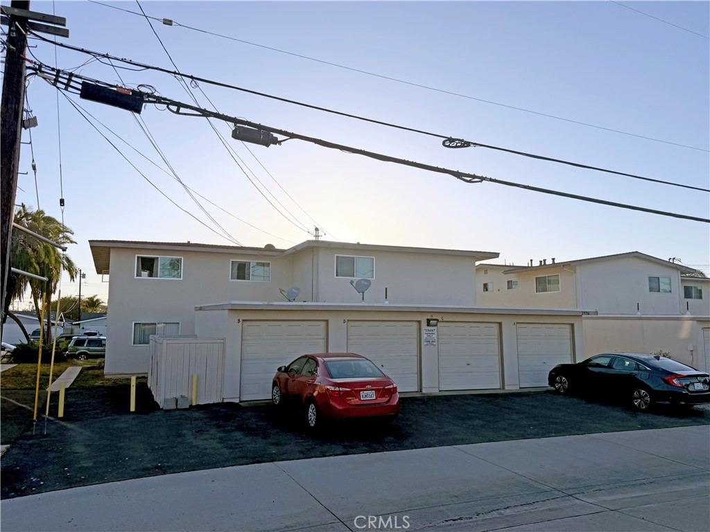 2976 Royal Palm Property Photo 7