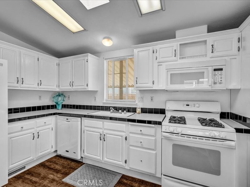 16222 Monterey 84 Property Photo 12