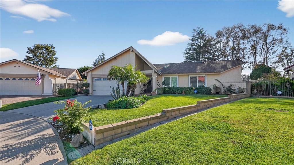 27302 Via Olmo Property Photo 1