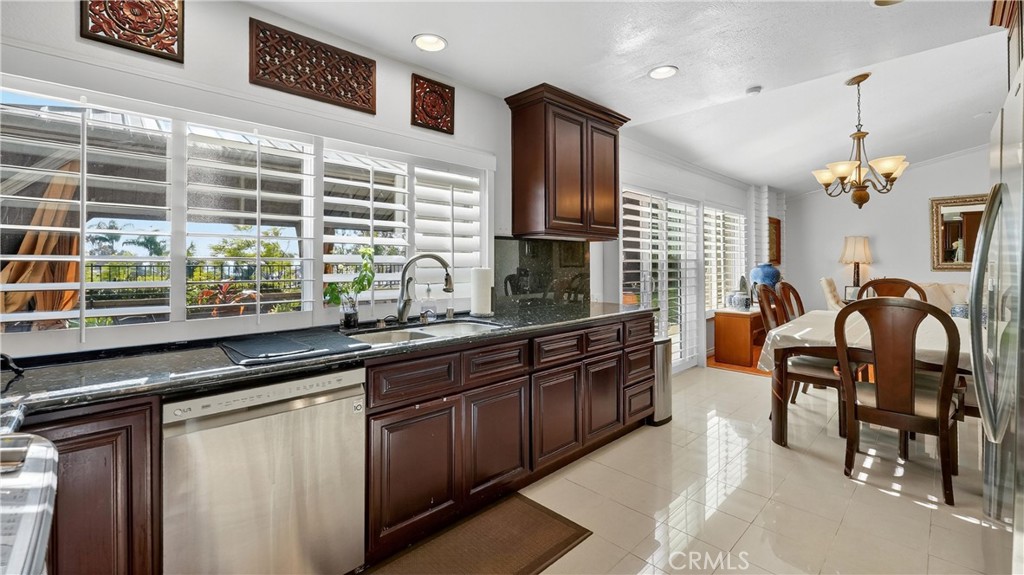 27302 Via Olmo Property Photo 10