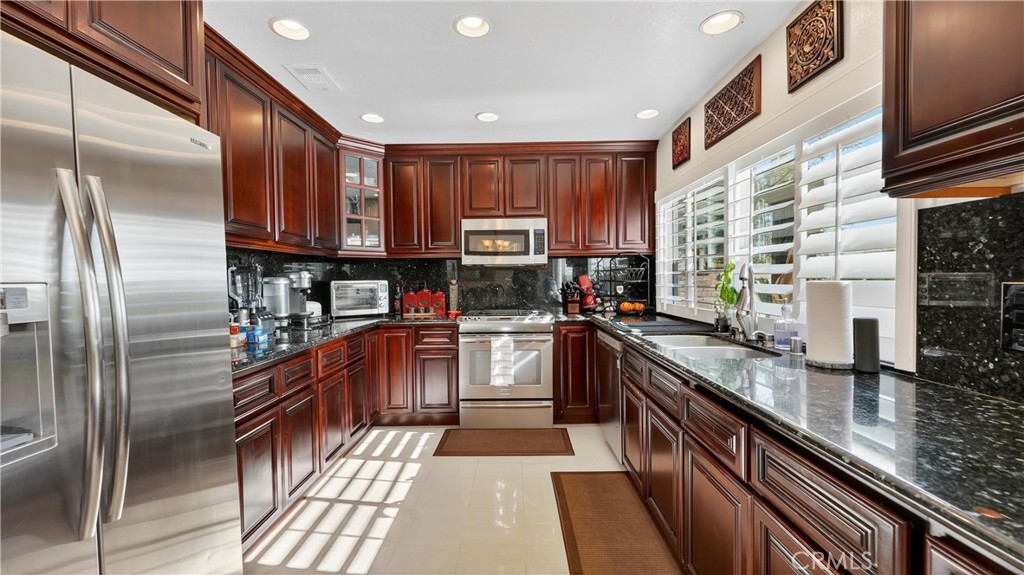27302 Via Olmo Property Photo 11