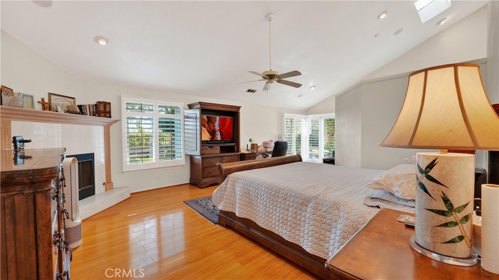27302 Via Olmo Property Photo 15