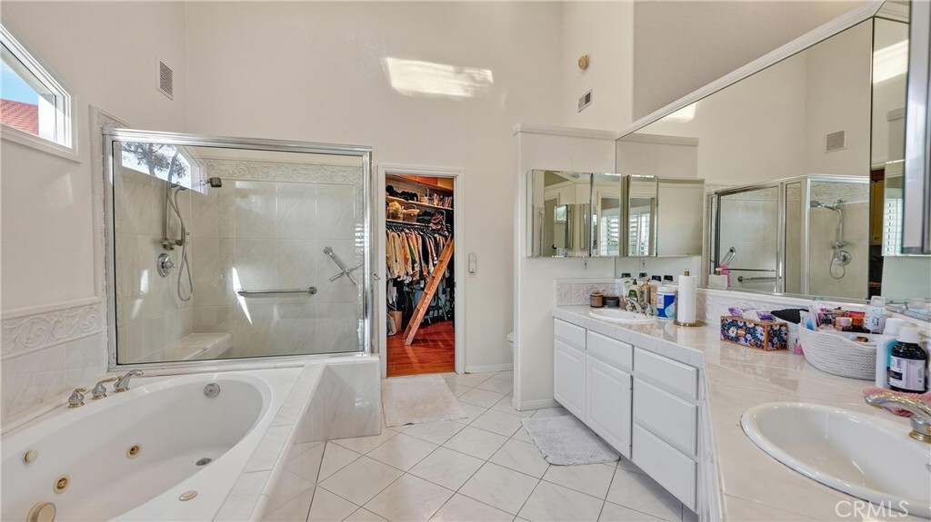 27302 Via Olmo Property Photo 17
