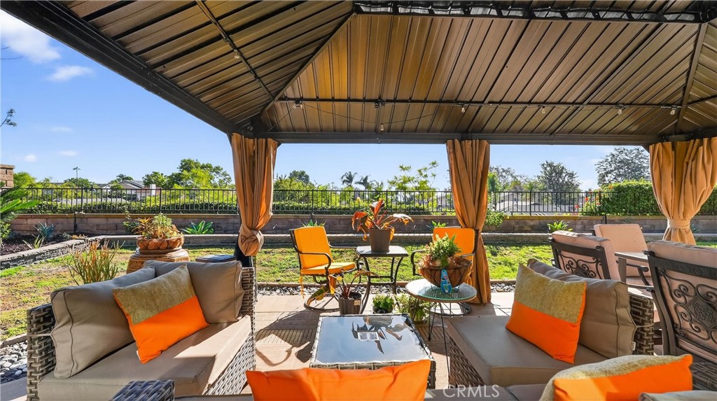 27302 Via Olmo Property Photo 21