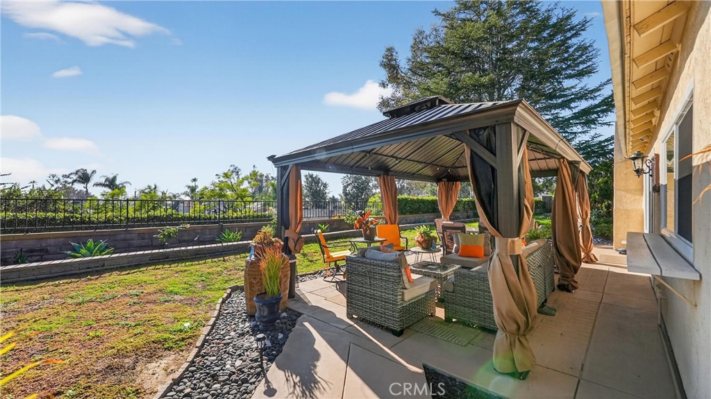 27302 Via Olmo Property Photo 25