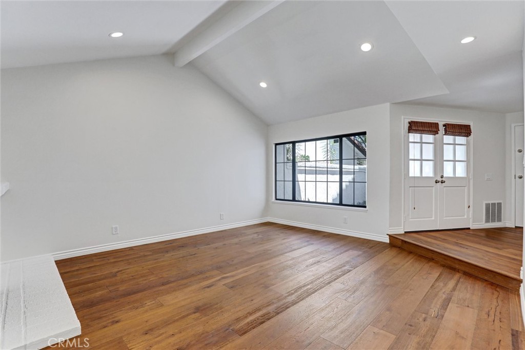 6 Shadow Hill Property Photo 12