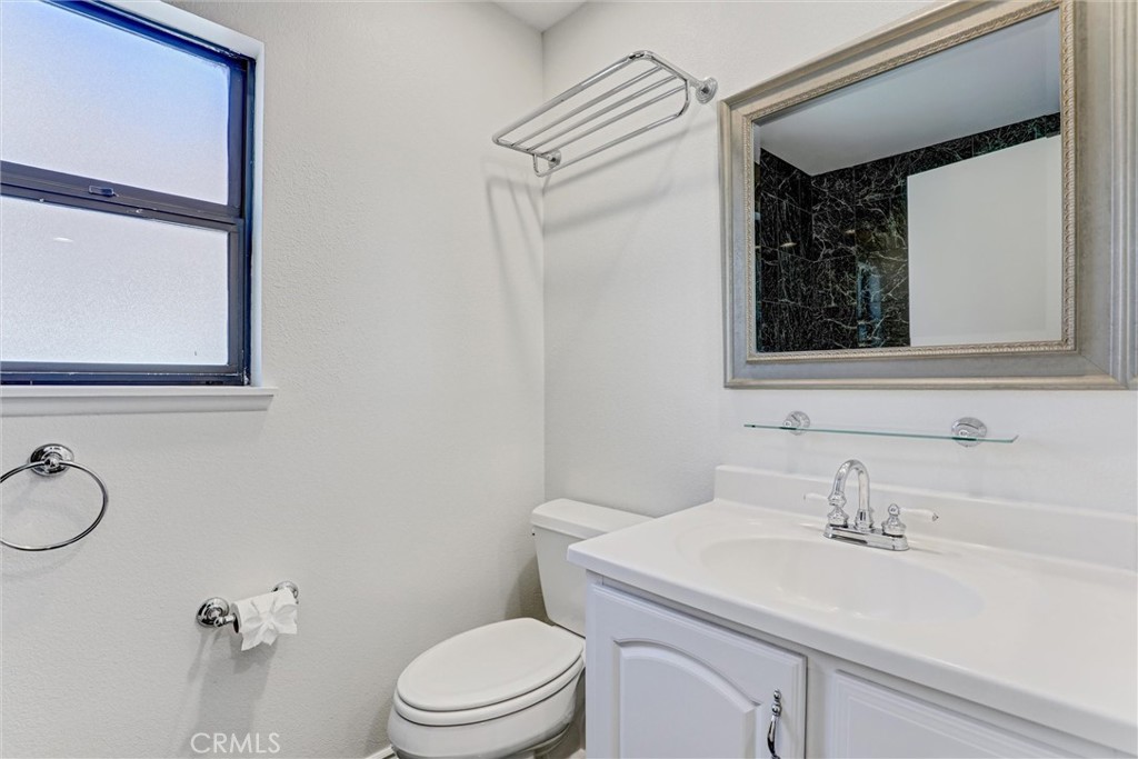 6 Shadow Hill Property Photo 24