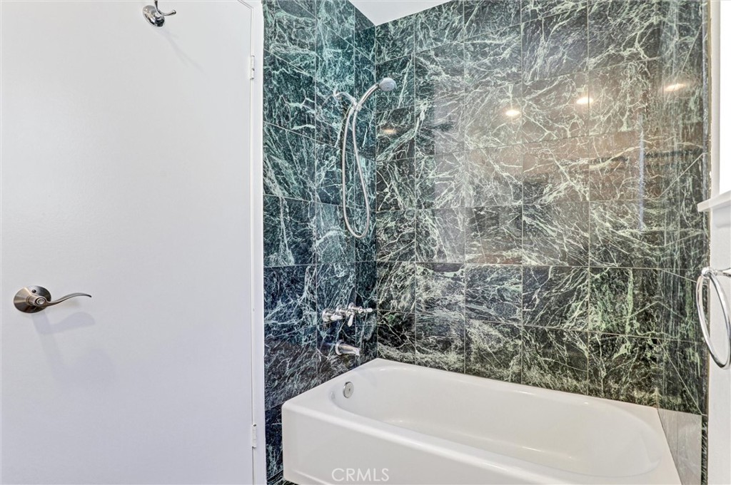 6 Shadow Hill Property Photo 25