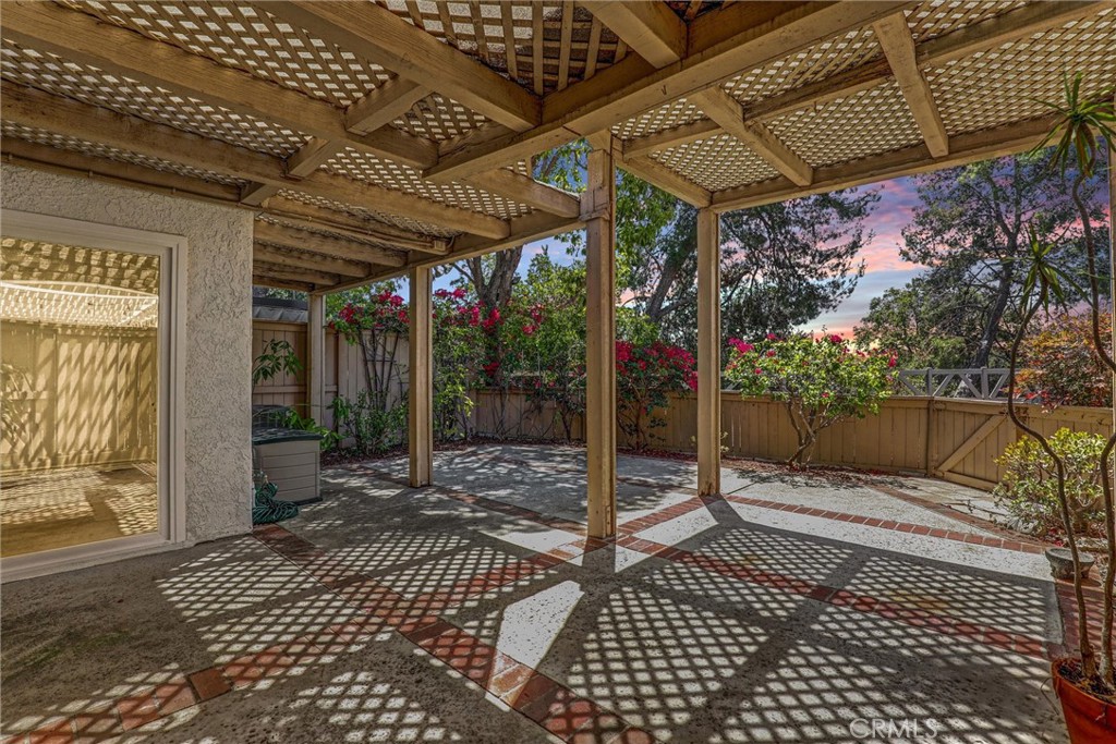 6 Shadow Hill Property Photo 45