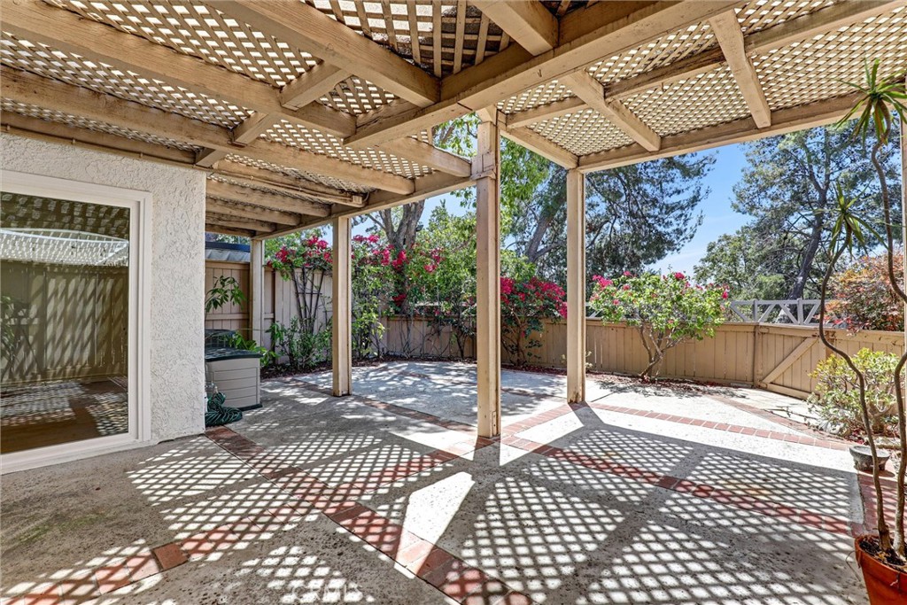 6 Shadow Hill Property Photo 46
