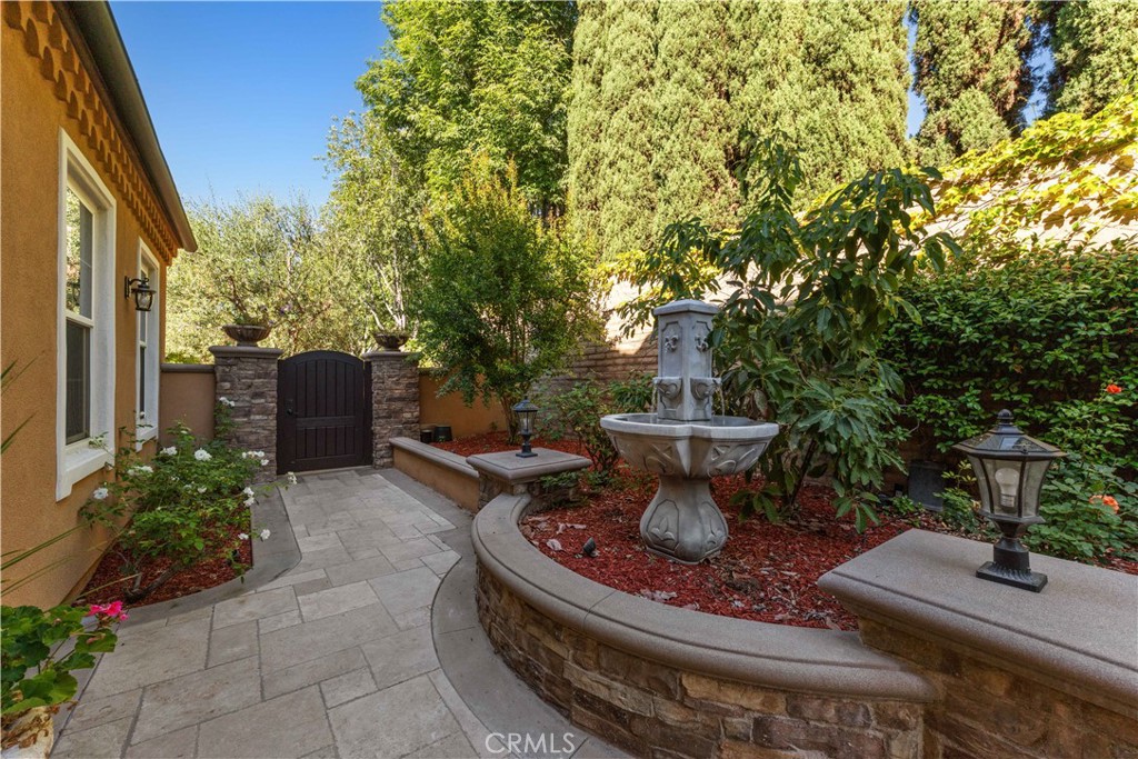 2 Conifer Property Photo 42