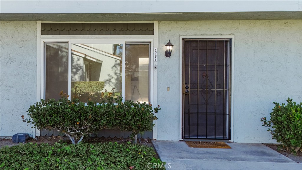 13325 Woodbrook Circle Property Photo 1