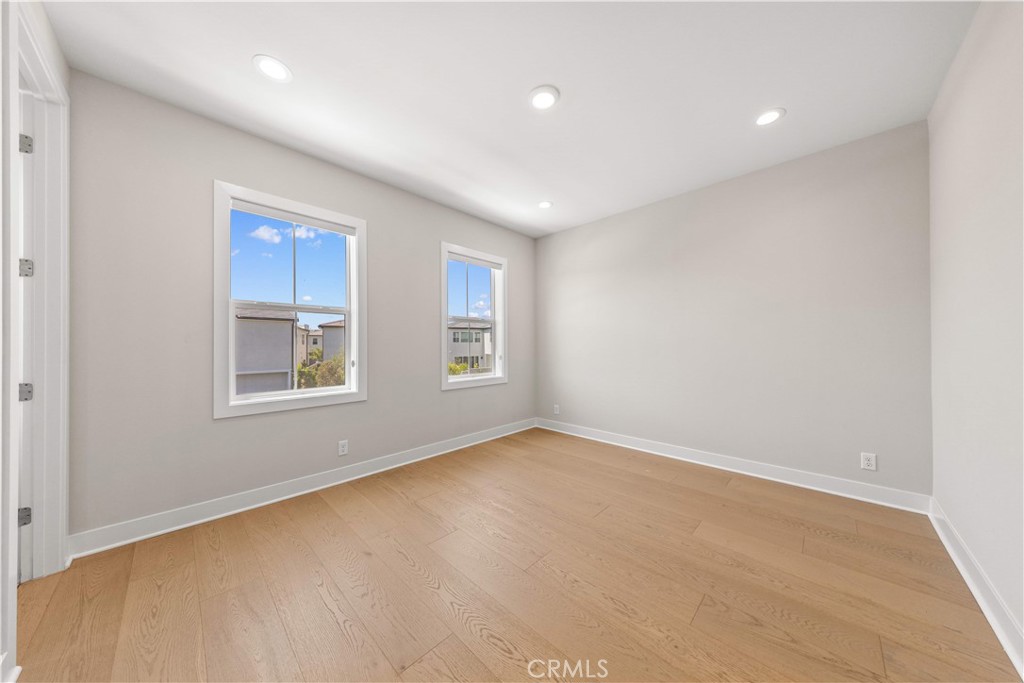 400 Riverbend Property Photo 15