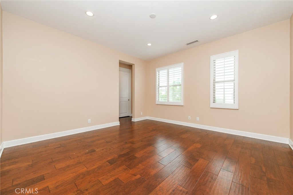 55 Hazelton Property Photo 13