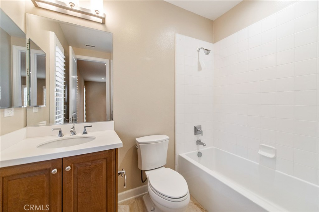 55 Hazelton Property Photo 20