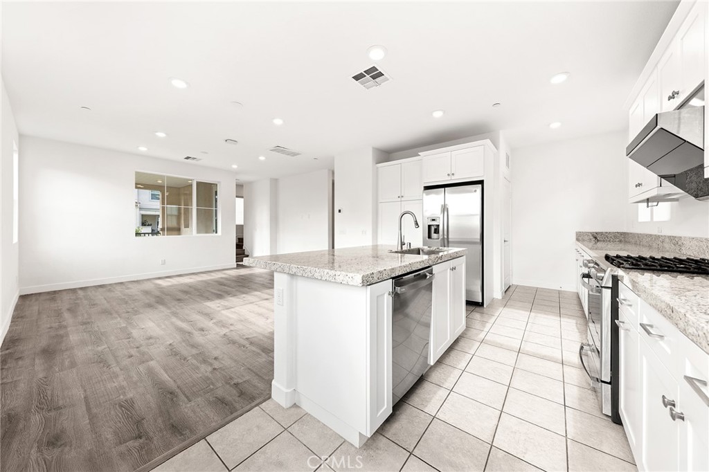 1601 St Simon Circle D Property Photo 18