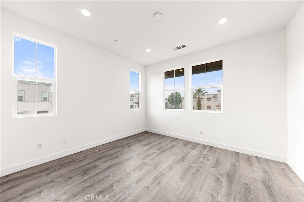 1601 St Simon Circle D Property Photo 28