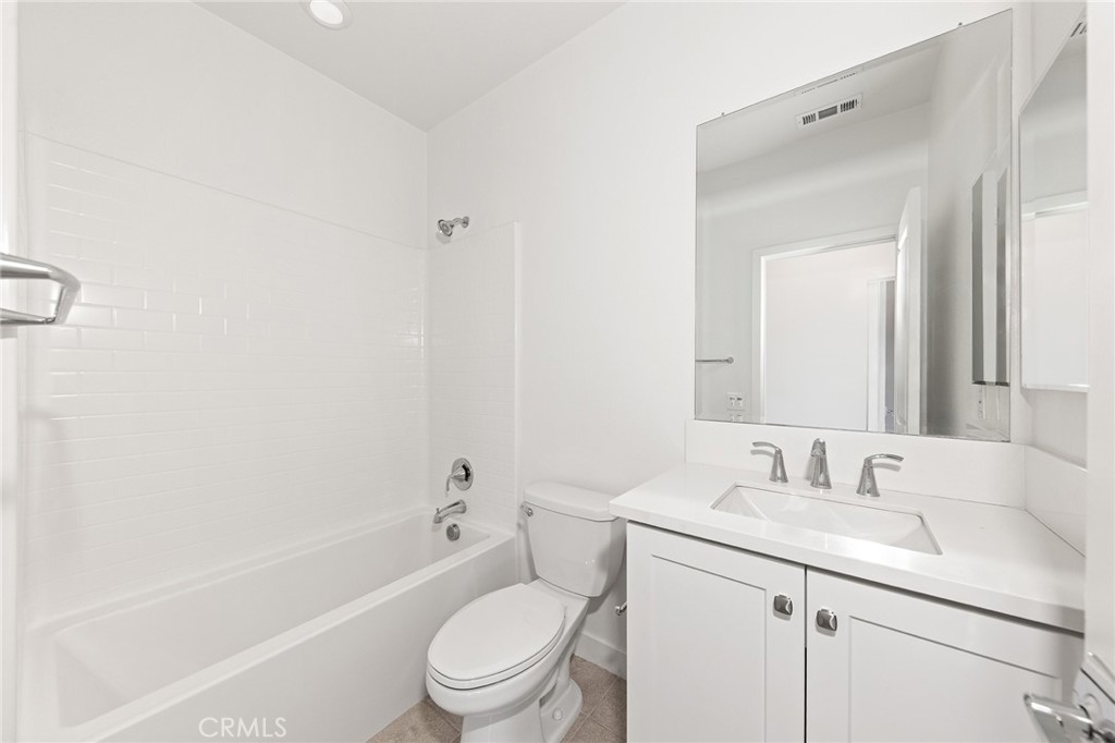 1601 St Simon Circle D Property Photo 34