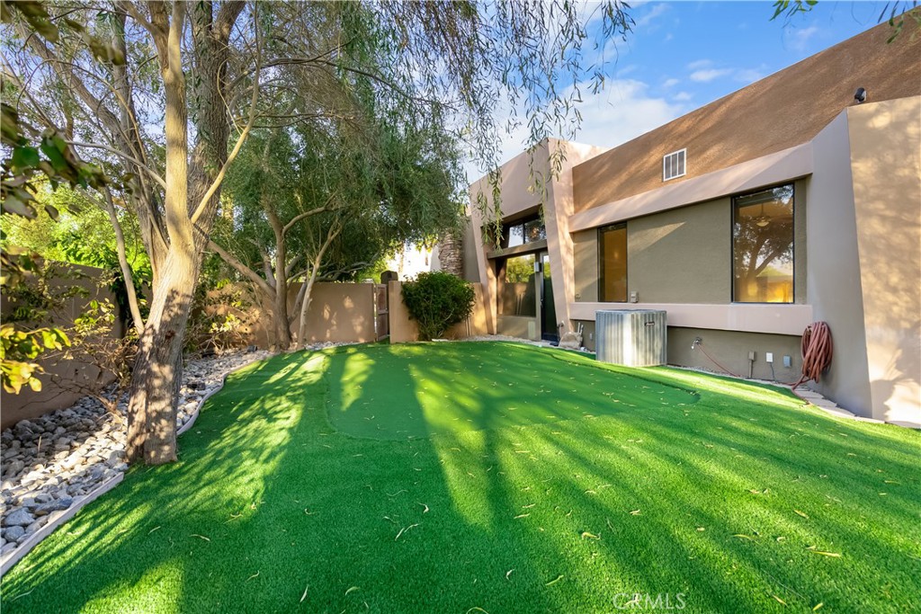 68 Royal Saint Georges Way Property Photo 17