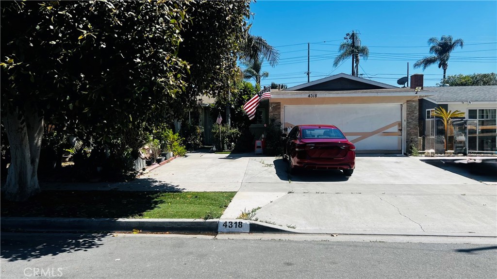 4318 Silver Dr. Property Photo 1