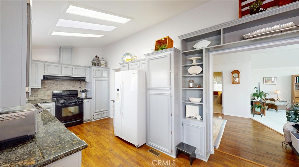 19361 Brookhurst Street 13 Property Photo 14