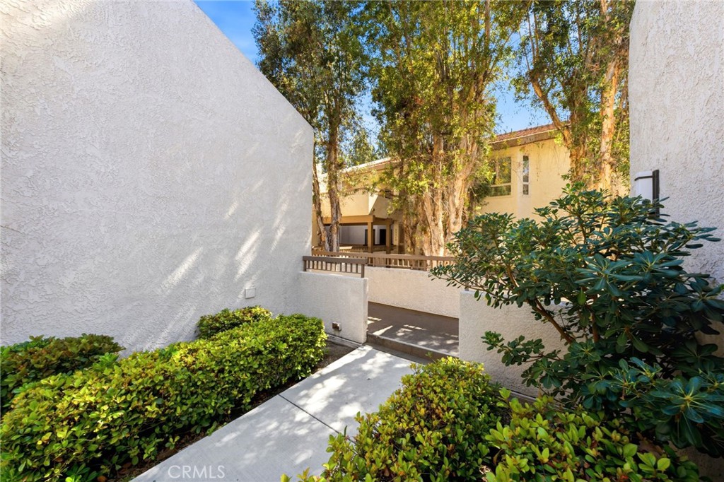 23406 Coso Property Photo 38