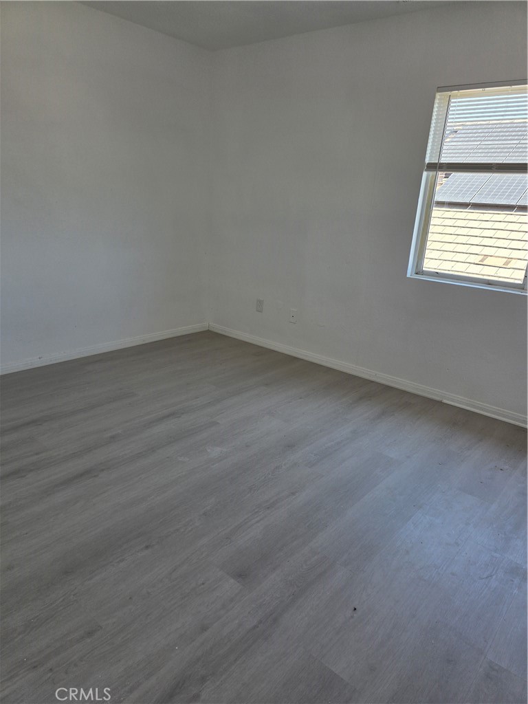 1899 Spring White Road Property Photo 8
