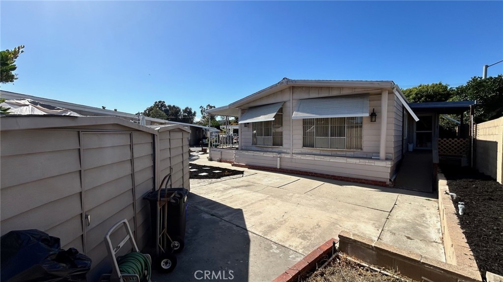 18601 Newland Street 90 Property Photo 4
