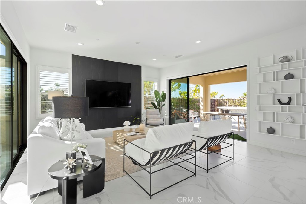 37 Caspian Property Photo 10