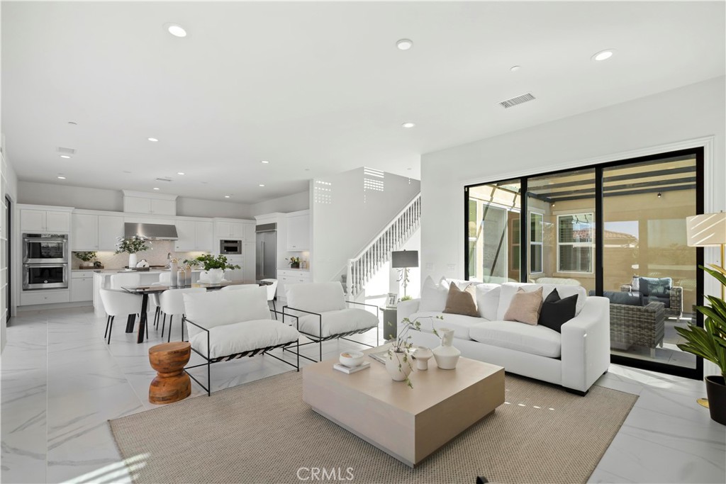 37 Caspian Property Photo 12