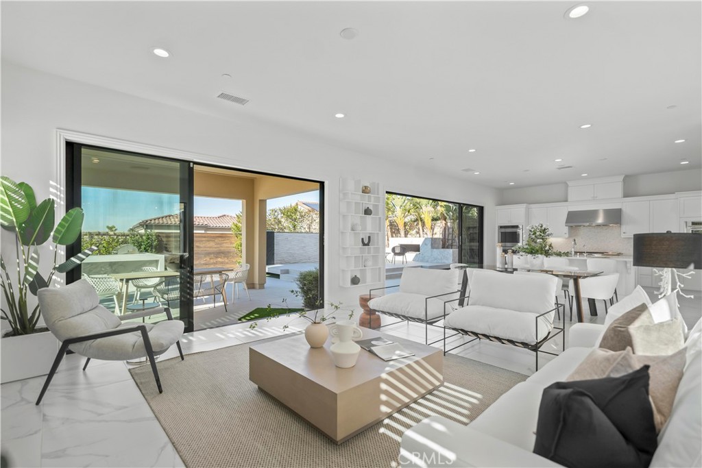 37 Caspian Property Photo 13