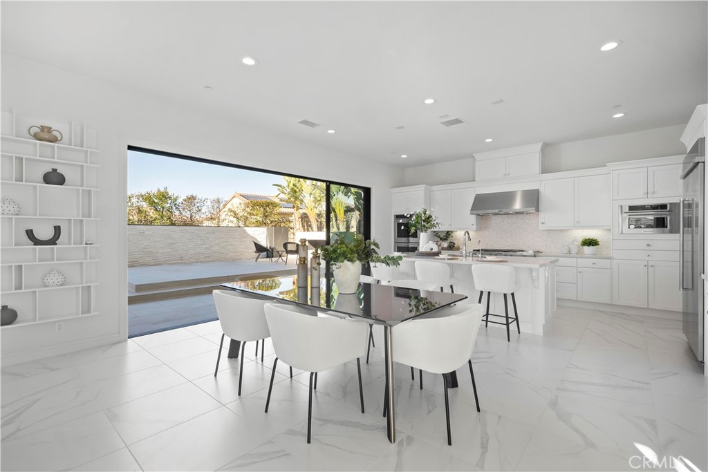 37 Caspian Property Photo 15