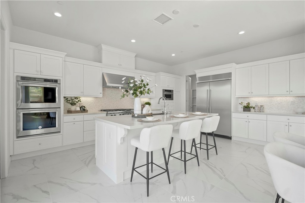 37 Caspian Property Photo 18