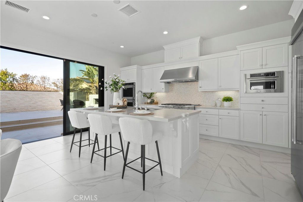 37 Caspian Property Photo 23