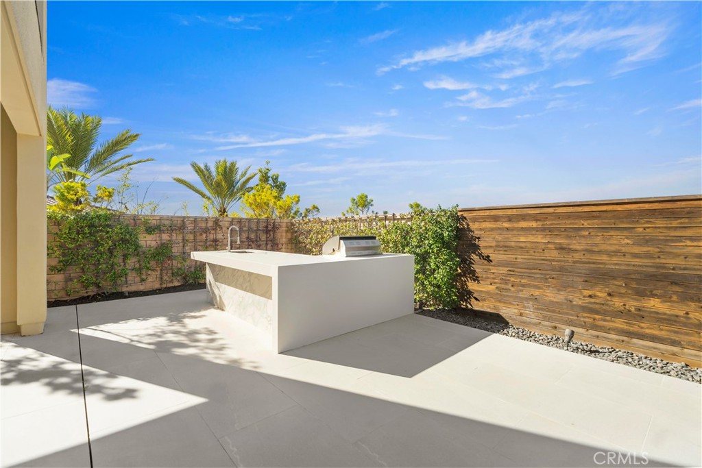 37 Caspian Property Photo 25