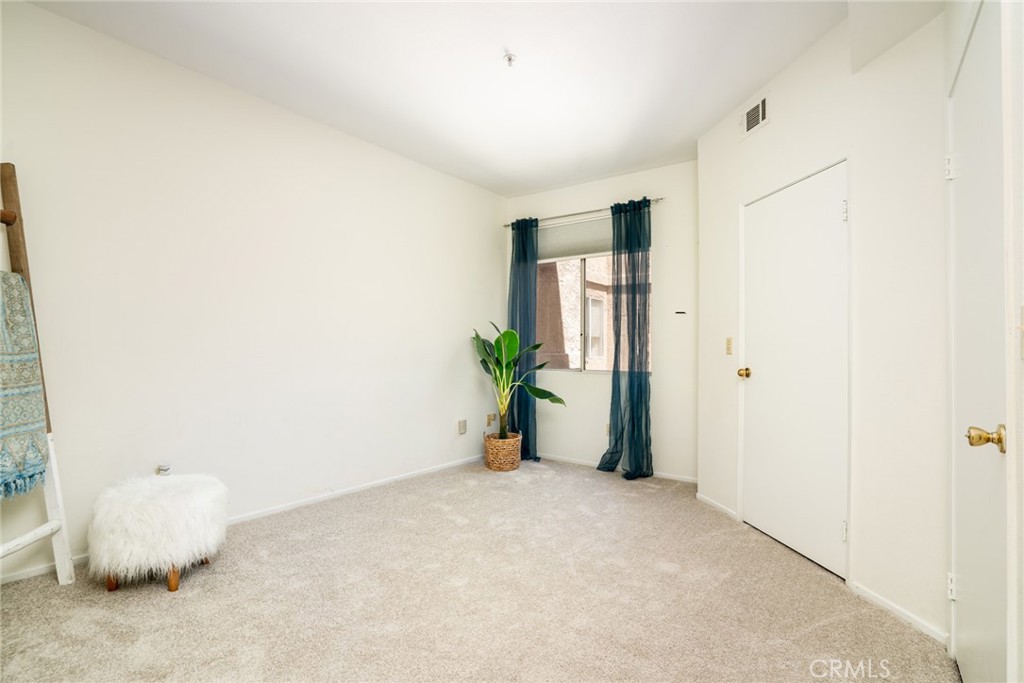 640 W 4th 315 Property Photo 10