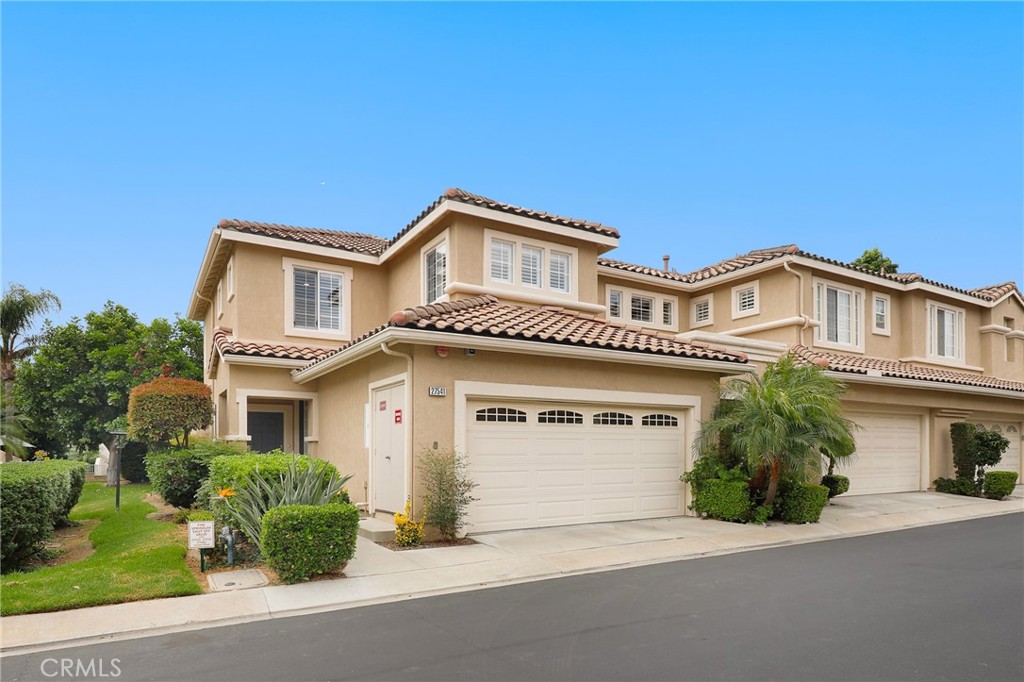 27541 Caesars Place Property Photo 2