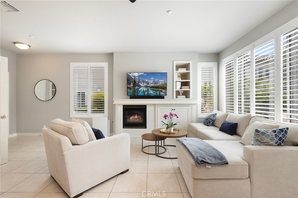 27541 Caesars Place Property Photo 4