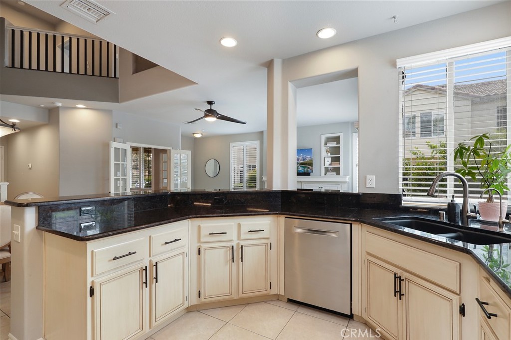 27541 Caesars Place Property Photo 12